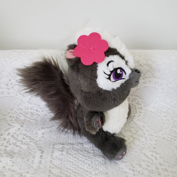 Enchantimals Plush Scaria Skunk & Pippa Peahen Bundle of 2 - Picture 7 of 9